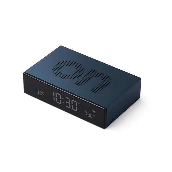 Lexon Flip Premium 經典設計 玩轉金屬 旅行鬧鐘（具貪睡功能，Type-C 充電）【A 級商品】 - 生活風格 - restyle2050